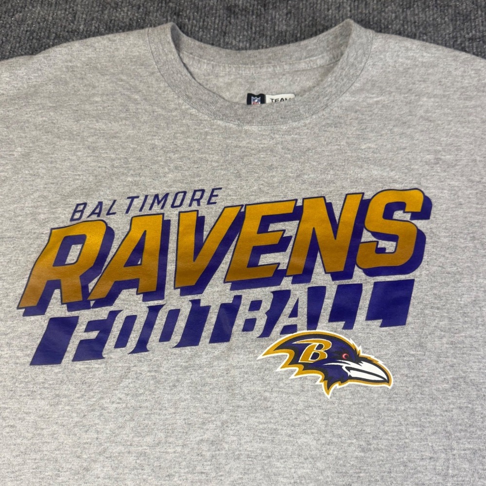 NFL Team Apparel Baltimore Ravens Football Graphic T-Shirt Gray Mens 2XL